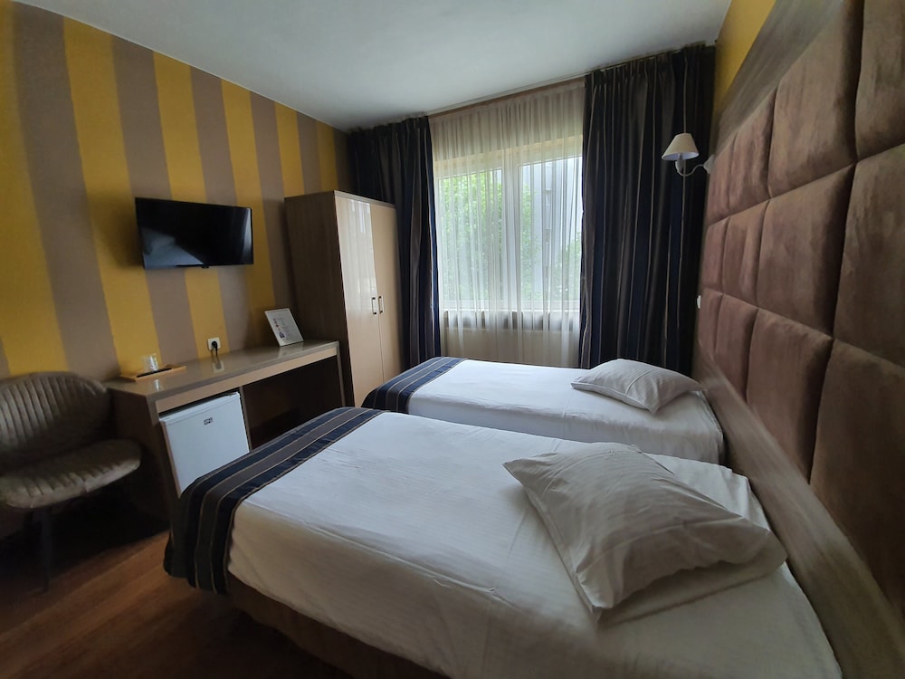 Hotel Midi - Zuid hotel boeken in Sint Gillis België bij Hotelboeken.be