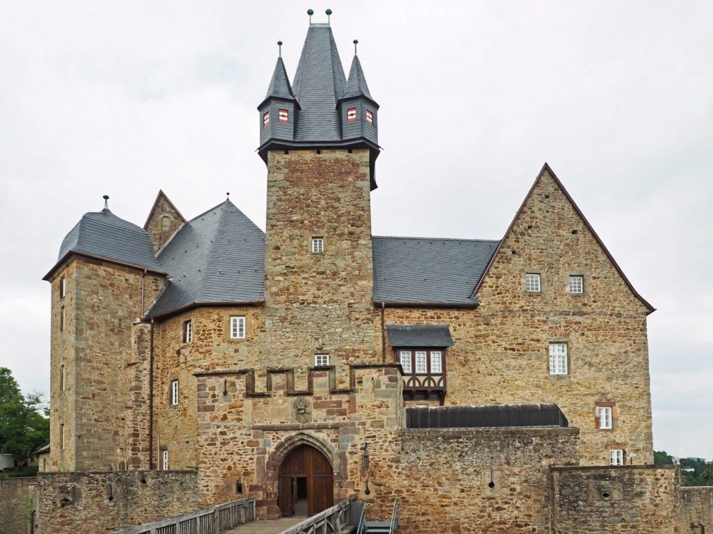 Schloss Spangenberg hotel boeken in 0 België bij Hotelboeken.be